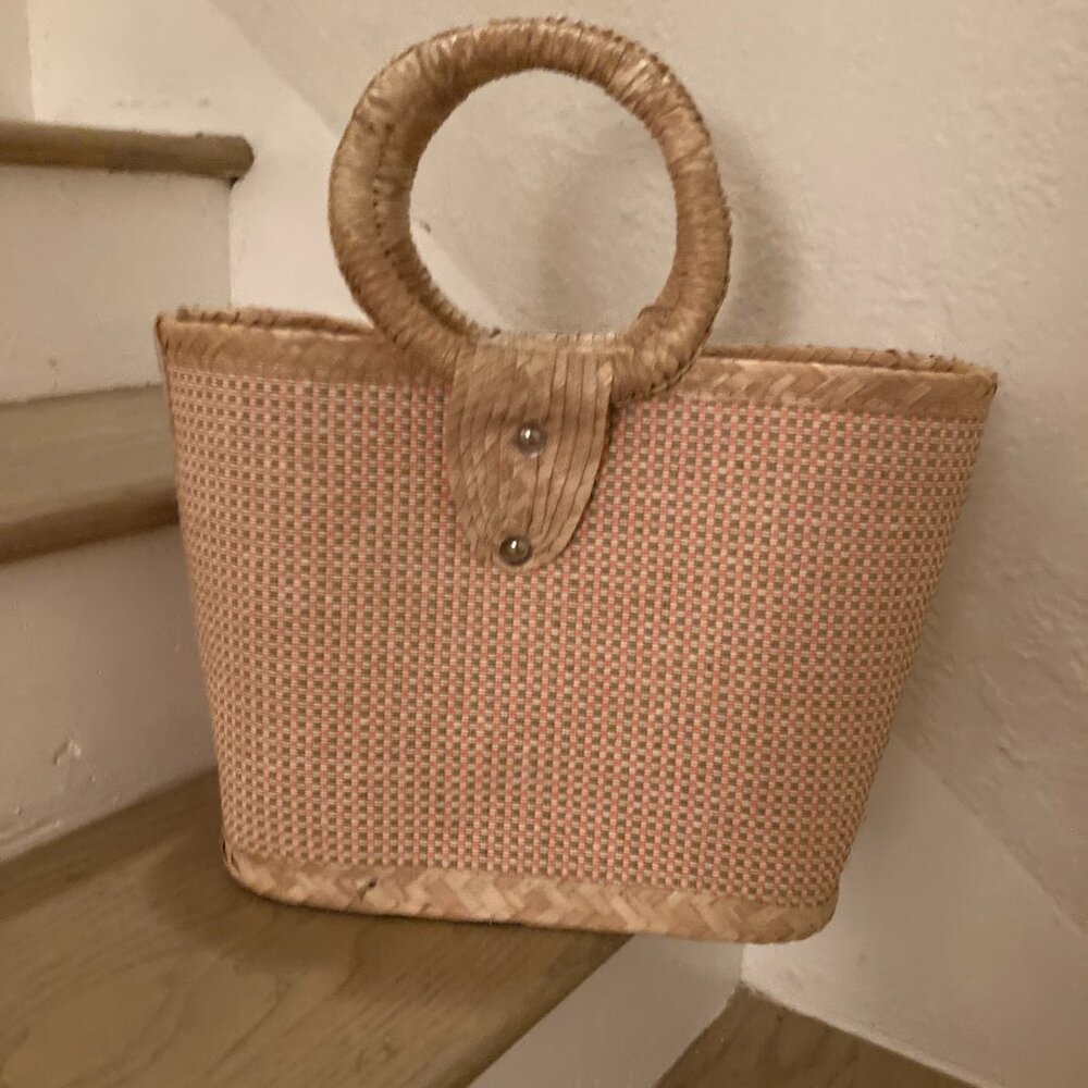 Woven palm leaf TierrAmor purses - Picture 4 of 6
